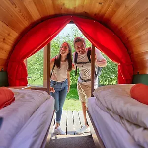https://schlaffass-zum-gemutlichen-schlummern-in-der-natur.hamburg-hotels-de.com
