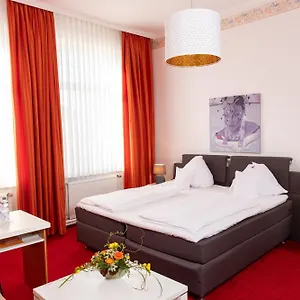Alpha Hotel